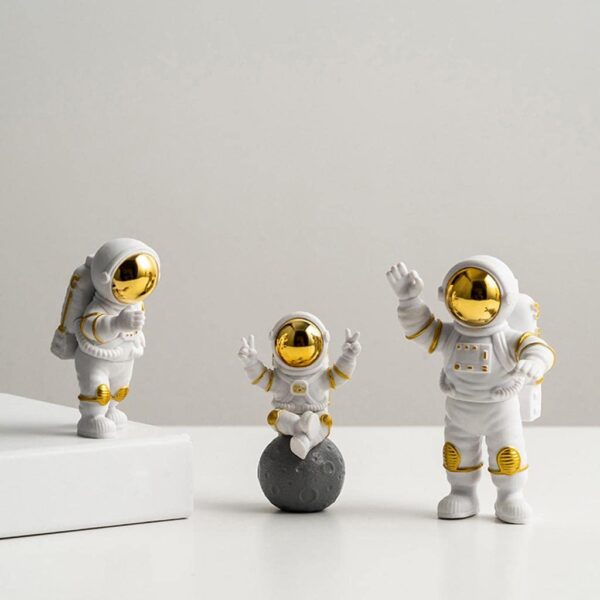 Street27 Polyvinyl Chloride 3Pcs Astronaut Action Figurine Home Decor Astronaut Statue Study Office Desk Decor Showpiece Gift Decoration Accessories Outer Space Pvc SculptureGolden