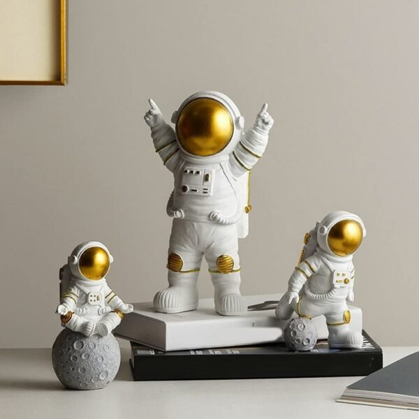 Street27 Resin Astronaut Spaceman Fantasy Statue Ornament Home Office Desktop Figurine Decors Set Of 3 Golden